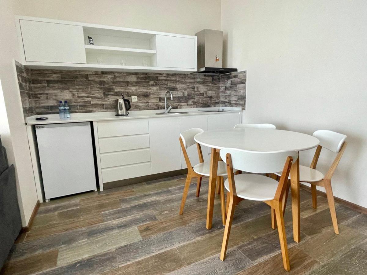 Balmaral Apart Hotel 바투미 외부 사진
