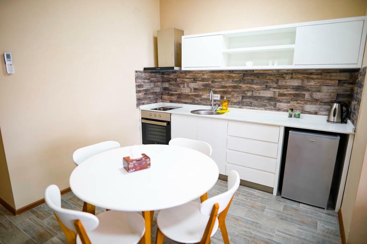 Balmaral Apart Hotel 바투미 외부 사진
